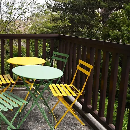 Joli F3 - 50m De La * كابورغ