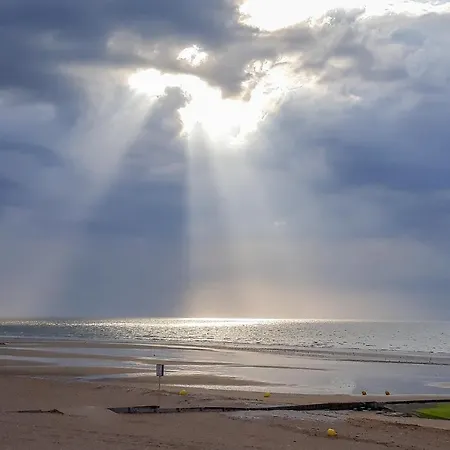 Joli F3 - 50m De La Cabourg