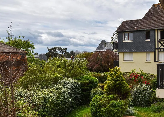 Joli F3 - 50m De La Cabourg